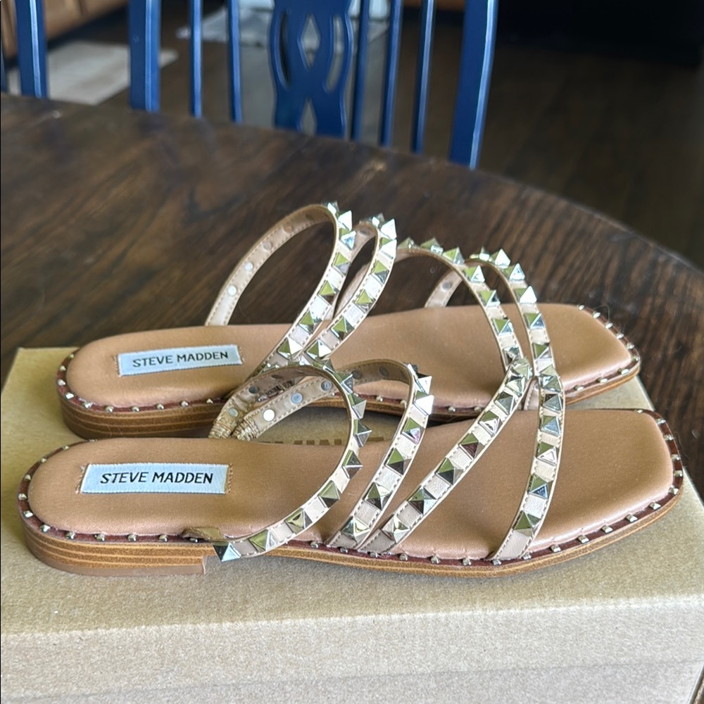 Steve Madden Silver Studded Tan Sandals - Picture 4 of 6
